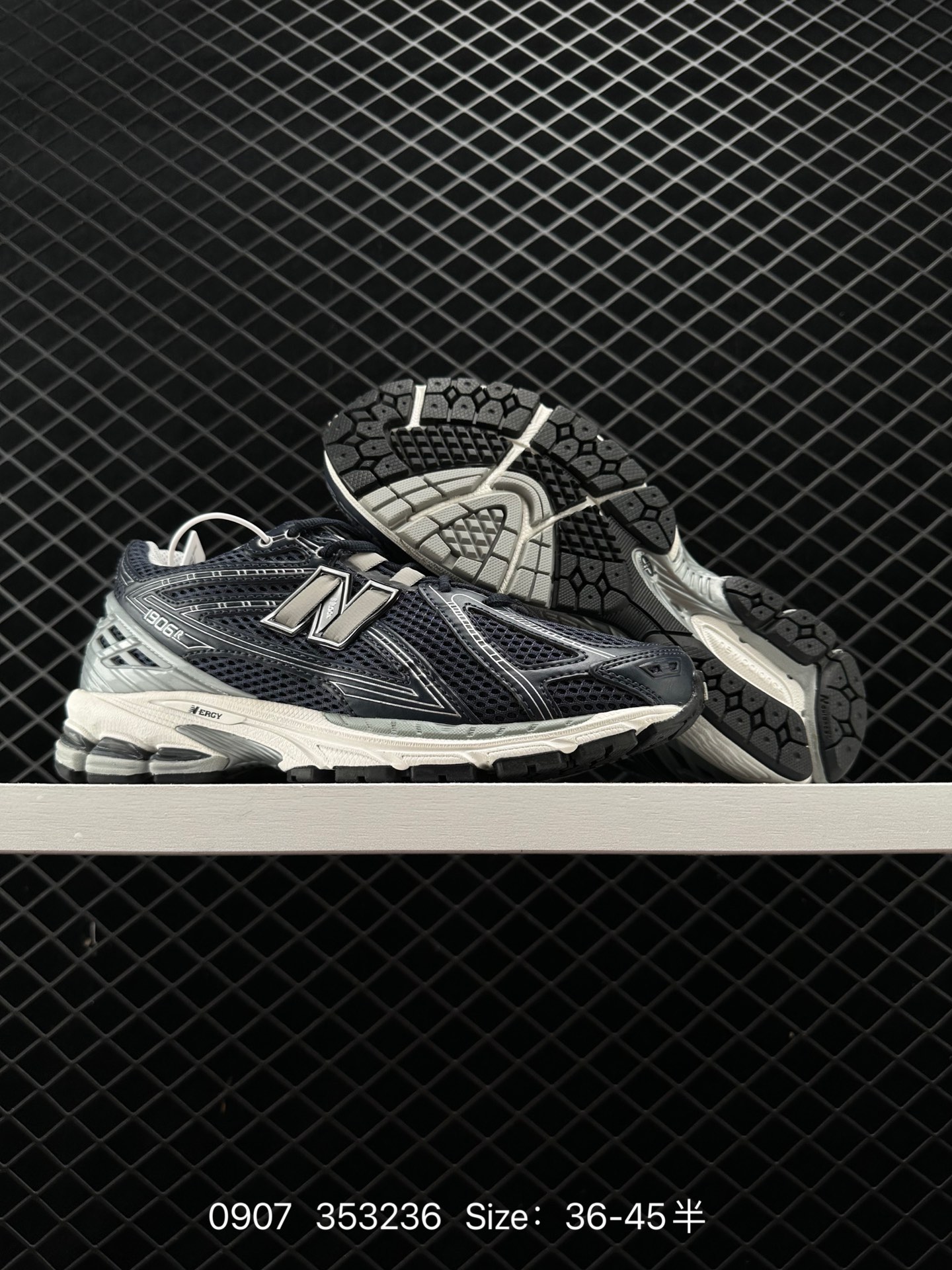 New Balance M1906